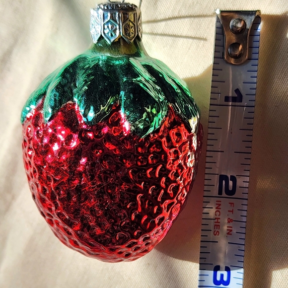 Vintage Poland Strawberry Mercury Glass Christmas Ornament - Picture 10 of 10